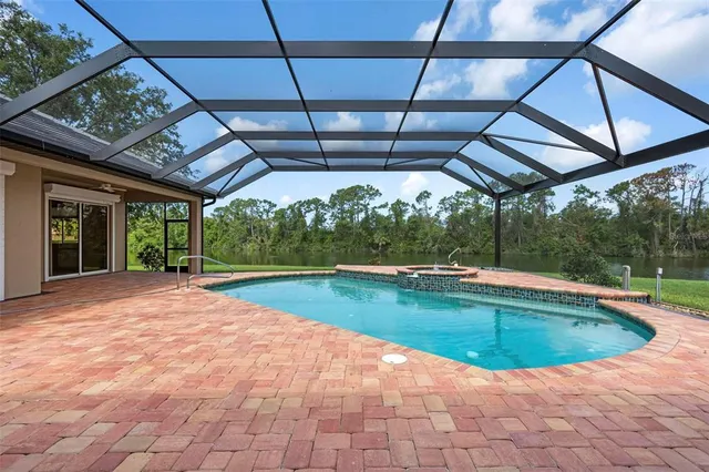 $1,139,000 | 8312 Misty Lake Circle, Sarasota, FL 34241