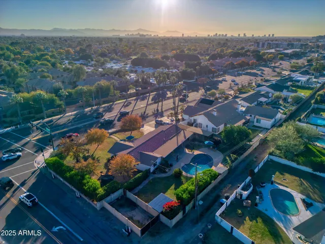 $1,400,000 | 3542 East Camelback Road, Phoenix, AZ 85018