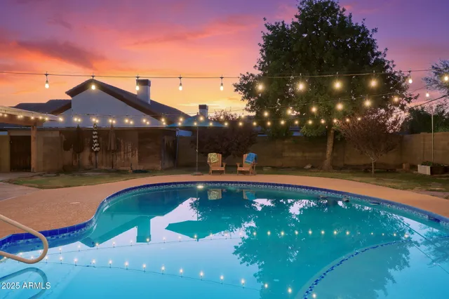 $1,400,000 | 3542 East Camelback Road, Phoenix, AZ 85018