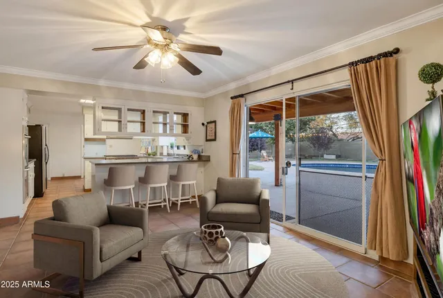 $1,400,000 | 3542 East Camelback Road, Phoenix, AZ 85018