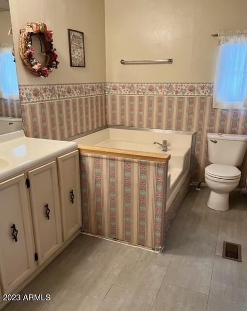 200 East Knox Road, Unit 34 Chandler, AZ 85225 - Photo 14 of 33 MASTER BATH 2 KNOX