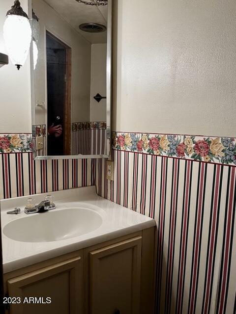 200 East Knox Road, Unit 34 Chandler, AZ 85225 - Photo 16 of 33 BED 1 BATHROOM 3-2