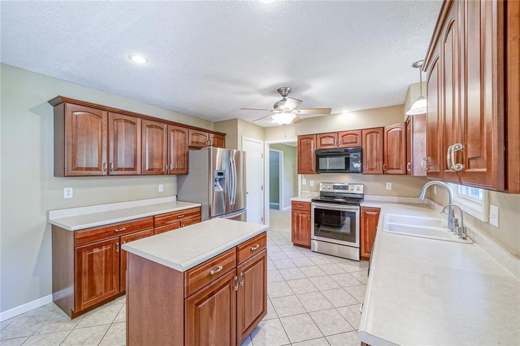 11824 Gray Road Carmel, IN 46033 - Photo 14 of 45 Gallery Image 14