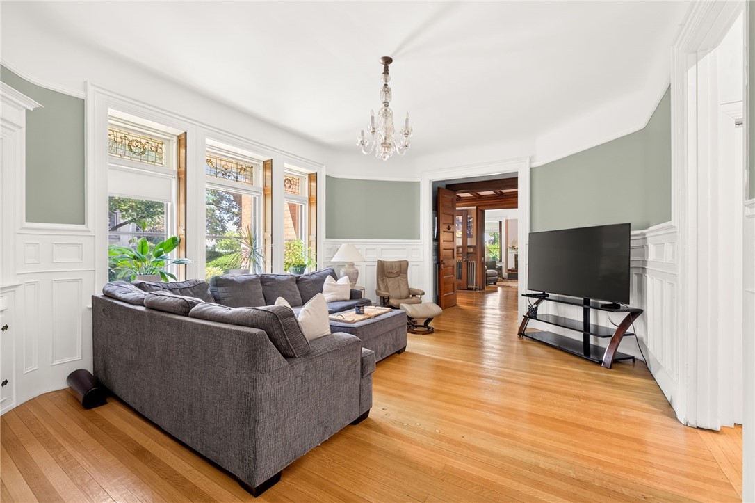 32-34 Strathallan Park Rochester, NY 14607 - Photo 5 of 50 Light filled living room
