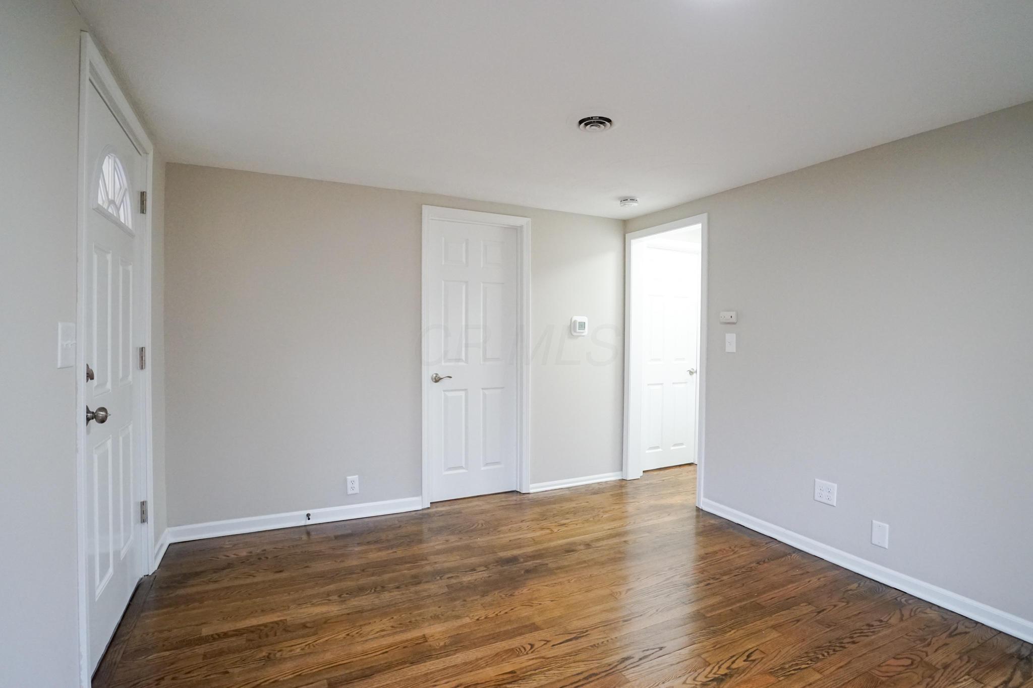 2596 Brooklyn Road Columbus, OH 43231 - Photo 5 of 28 Gallery Image 5