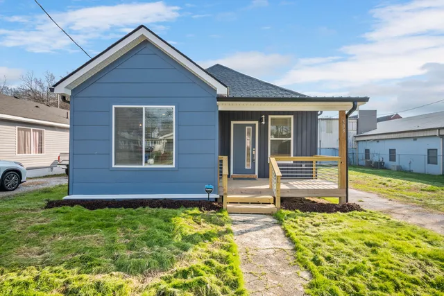 $2,150 | 508 Spears Avenue, Chattanooga, TN 37405