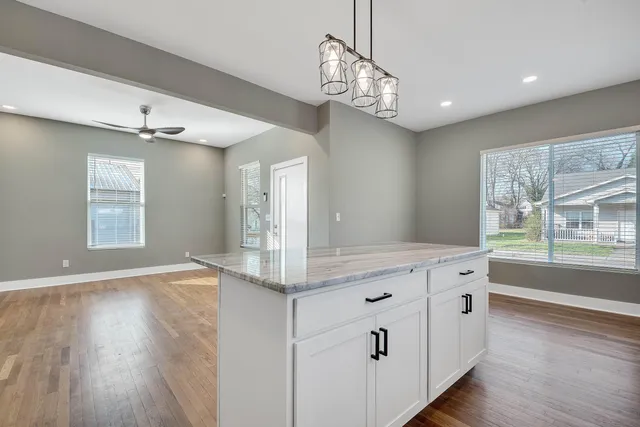 $2,150 | 508 Spears Avenue, Chattanooga, TN 37405