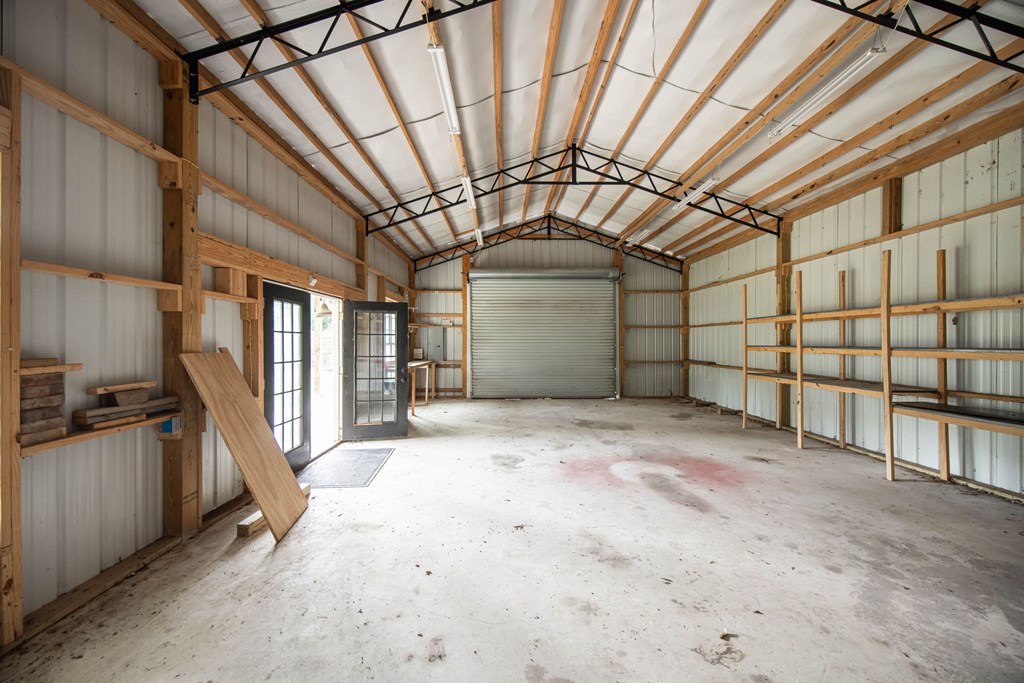 246 Sunnyside Church Road Pine Mountain, GA 31822 - Photo 23 of 26 a view of a garage