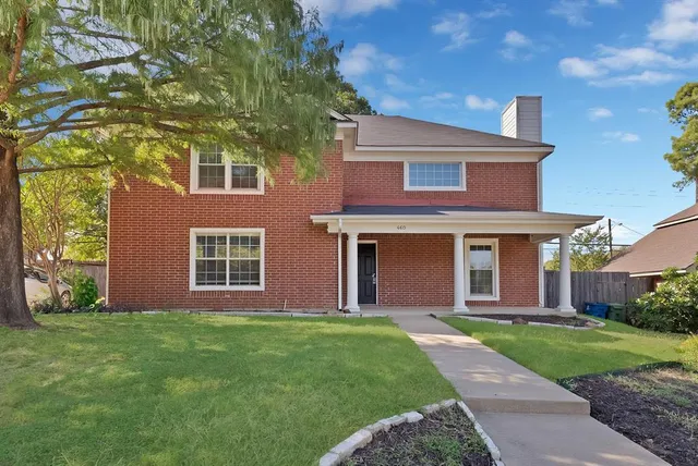 $475,000 | 460 Caviness Drive, Grapevine, TX 76051