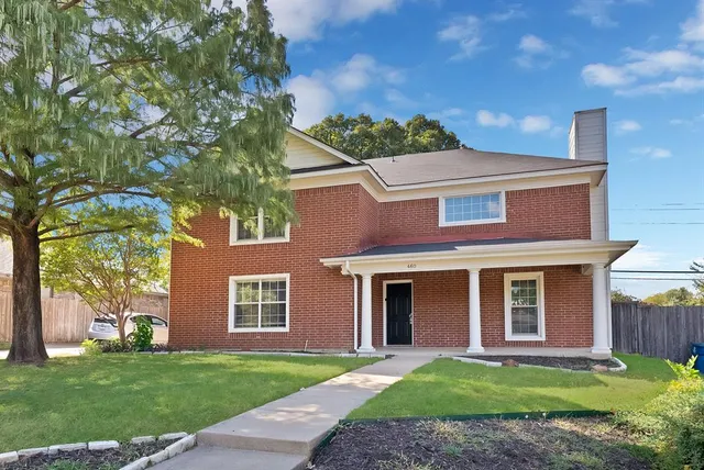 $475,000 | 460 Caviness Drive, Grapevine, TX 76051
