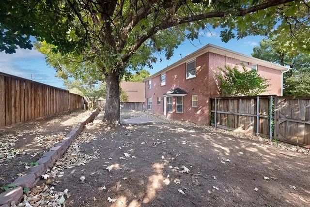 $475,000 | 460 Caviness Drive, Grapevine, TX 76051