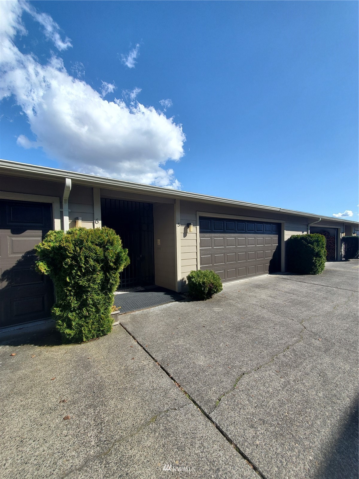 1310 River Road, Unit 5 Longview, WA 98632 - Photo 3 of 17 Gallery Image 3