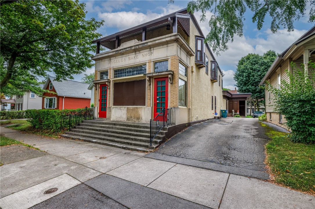 114 Field Street Rochester, NY 14620 - Photo 1 of 50