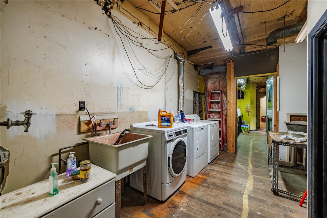 114 Field Street Rochester, NY 14620 - Photo 41 of 50