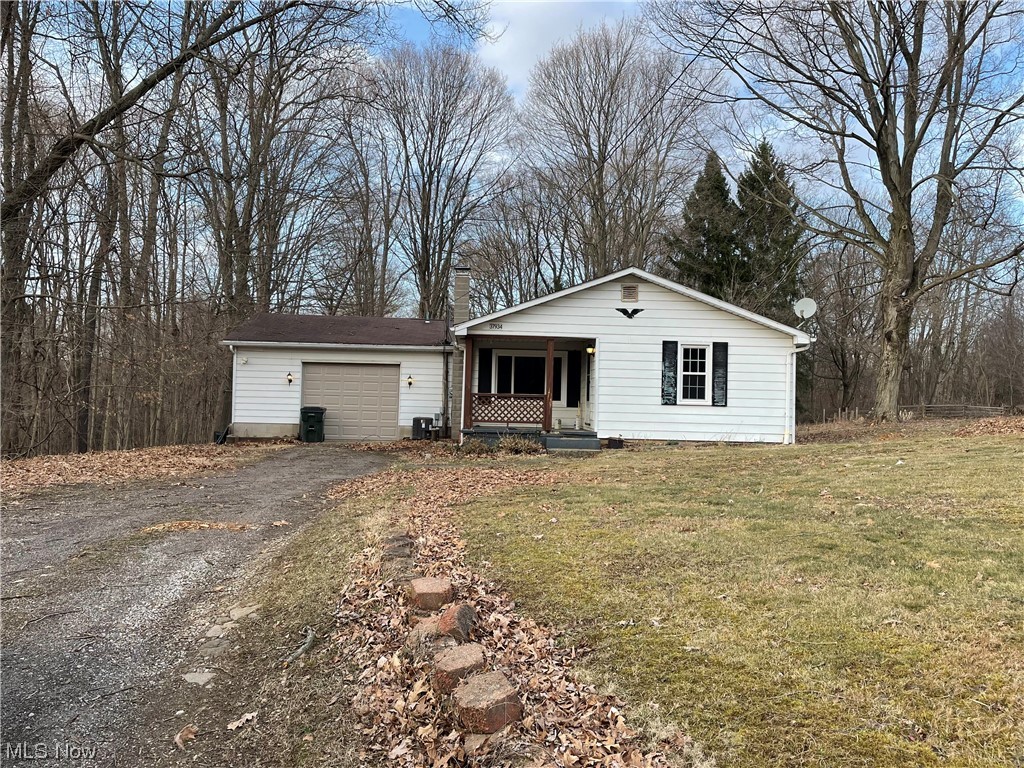 37934 Butcher Road Leetonia, OH 44431 - Photo 1 of 15
