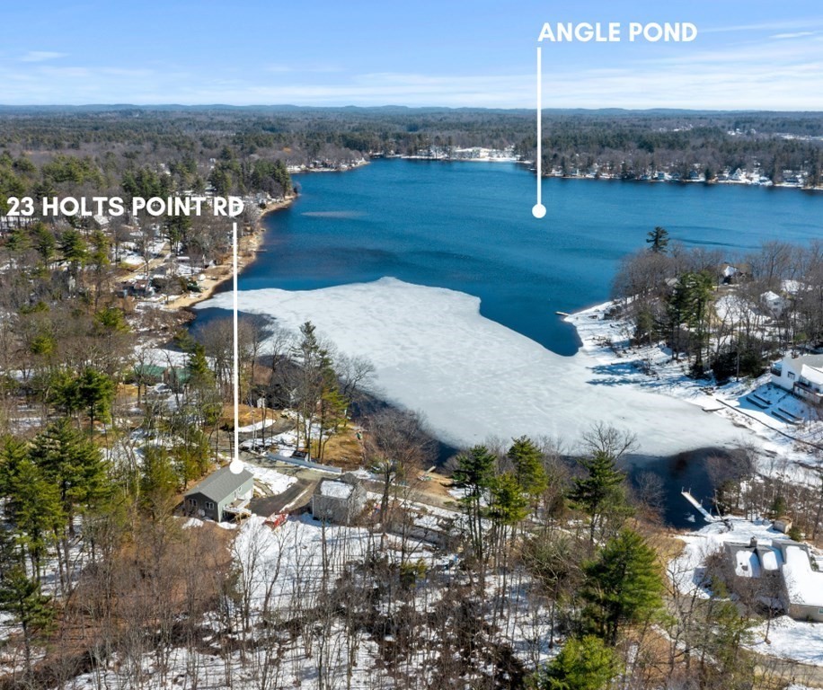 23 Holts Point Road Sandown, NH 03873 - Photo 1 of 38 a view of a city