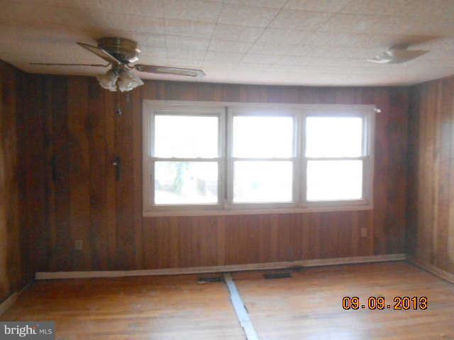 2735 Yarnall Road Baltimore, MD 21227 - Photo 14 of 18 Bedroom