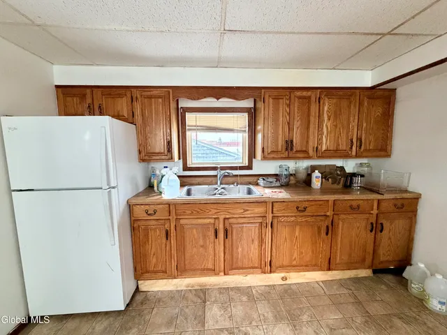 $85,000 | 44 South Perry Street, Johnstown, NY 12095