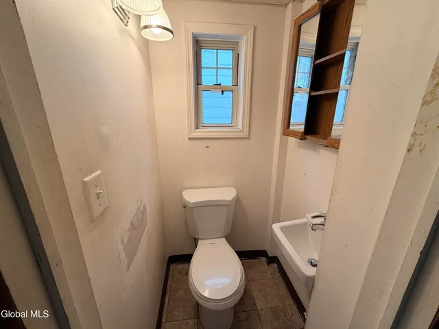 $85,000 | 44 South Perry Street, Johnstown, NY 12095