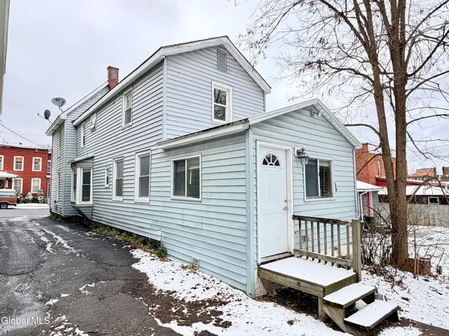 $85,000 | 44 South Perry Street, Johnstown, NY 12095