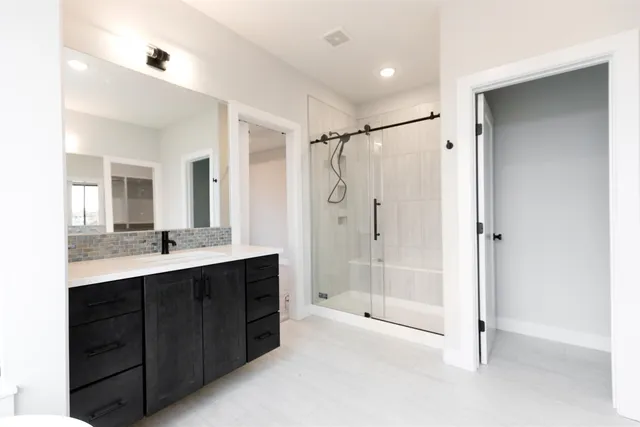 $649,995 | 1106 West Lakeway Court, Andover, KS 67002