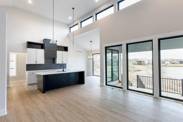 $649,995 | 1106 West Lakeway Court, Andover, KS 67002