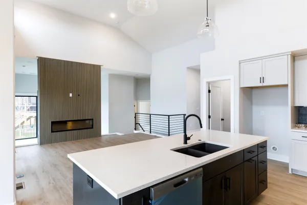 $649,995 | 1106 West Lakeway Court, Andover, KS 67002