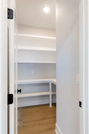 $649,995 | 1106 West Lakeway Court, Andover, KS 67002