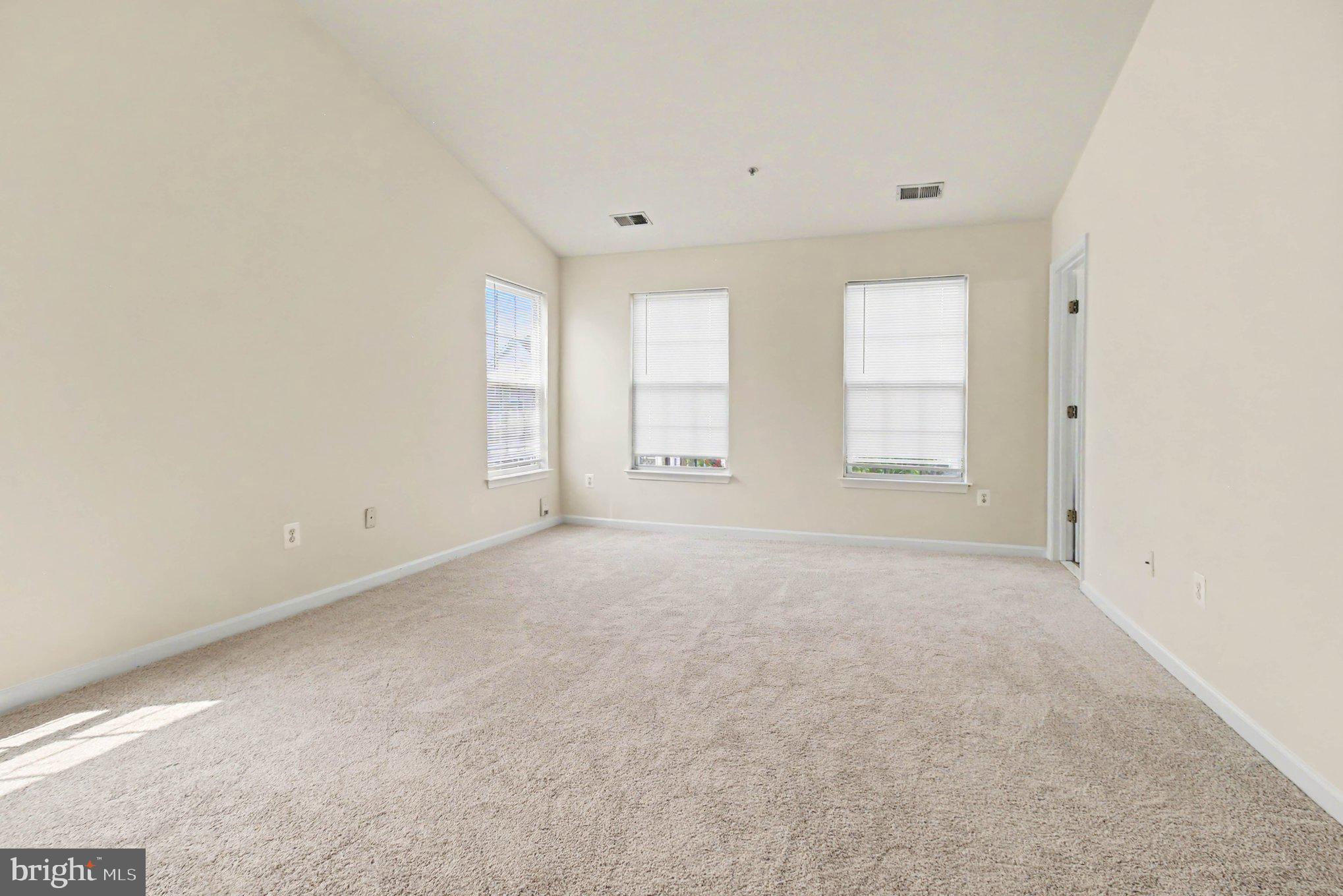 9715 Luguna Road Baltimore, MD 21220 - Photo 14 of 29