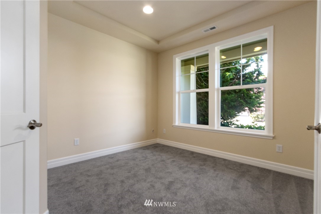 4698 Rutherford Circle Southwest Port Orchard, WA 98367 - Photo 10 of 32 Gallery Image 10