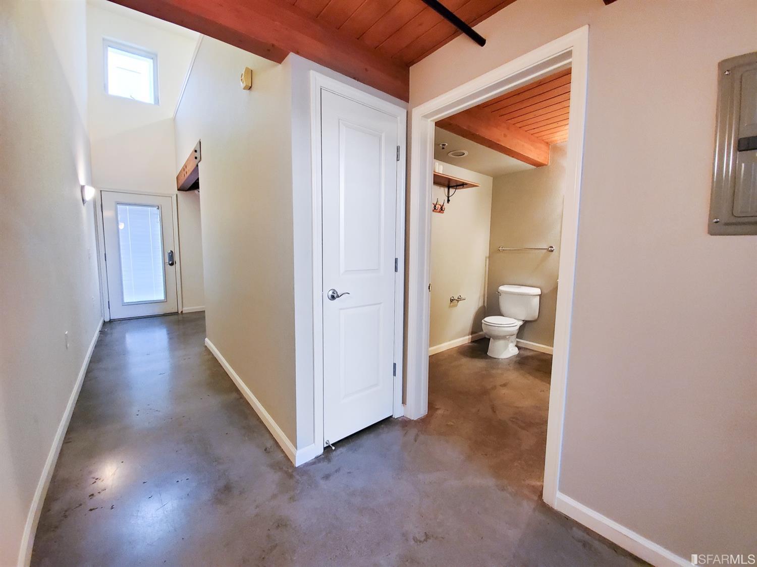 655 12th Street Oakland, CA 94607 - Photo 23 of 37