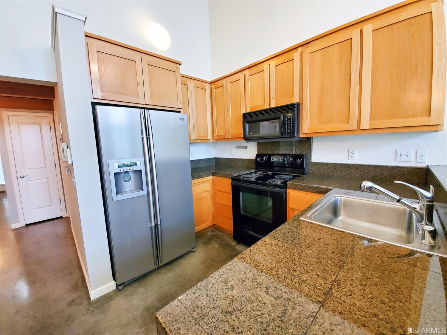 655 12th Street Oakland, CA 94607 - Photo 6 of 37