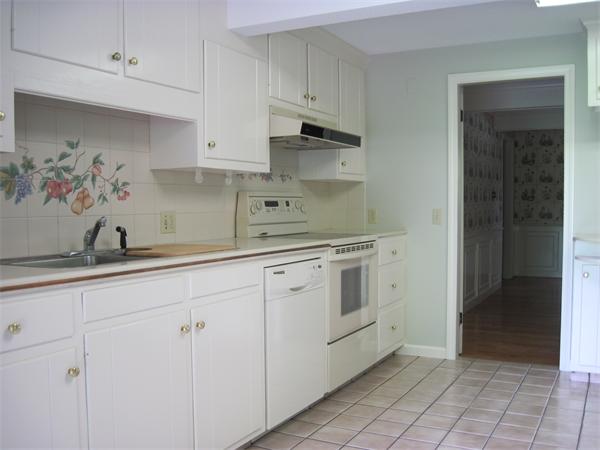 77 Ridge Road East Longmeadow, MA 01028 - Photo 5 of 20 Gallery Image 5