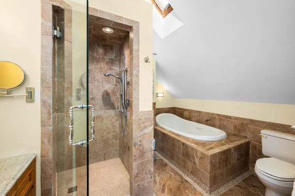 $850,000 | 32 Lindsay Road, Hooksett, NH 03106