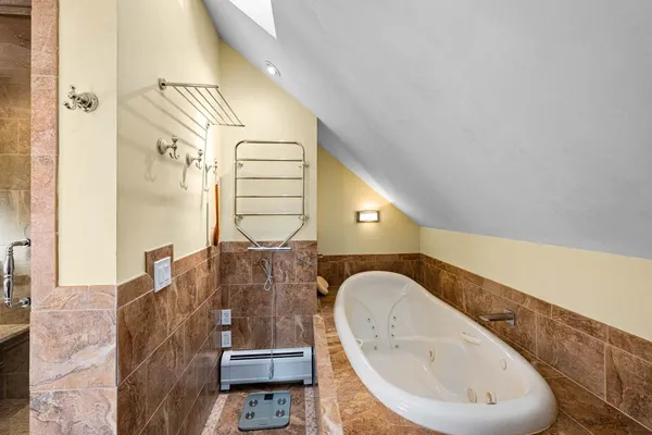 $850,000 | 32 Lindsay Road, Hooksett, NH 03106