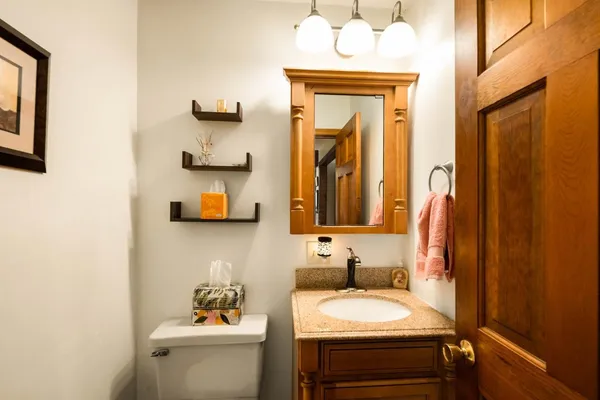 $850,000 | 32 Lindsay Road, Hooksett, NH 03106