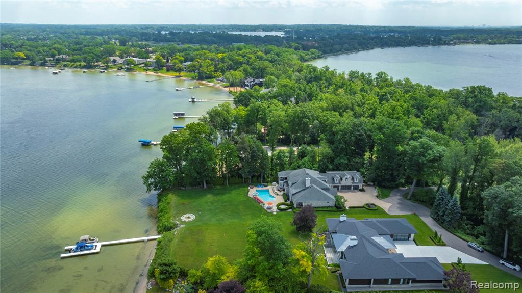 4326 Commerce Road West Bloomfield, MI 48324 - Photo 70 of 75