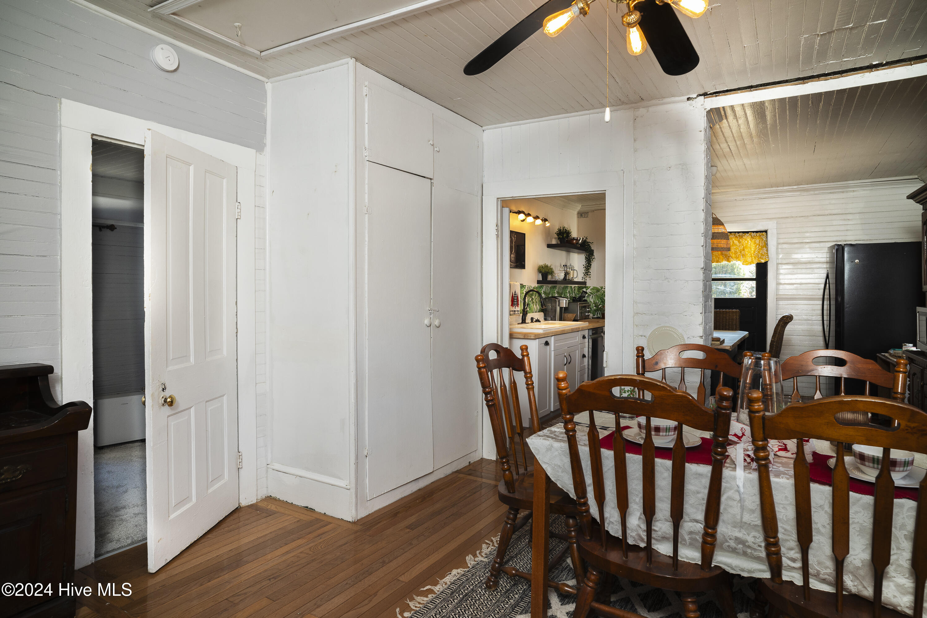 414 Phillips Street Edenton, NC 27932 - Photo 20 of 27 414 Phillips Street 17 of 31