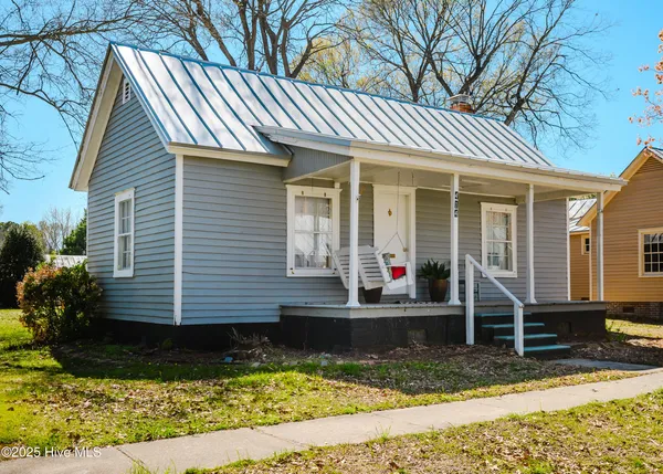 $279,000 | 414 Phillips Street, Edenton, NC 27932