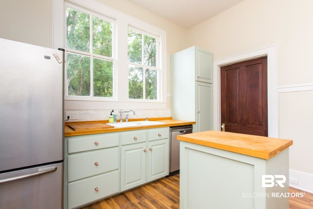 1320 Dauphin Street Mobile, AL 36604 - Photo 12 of 32