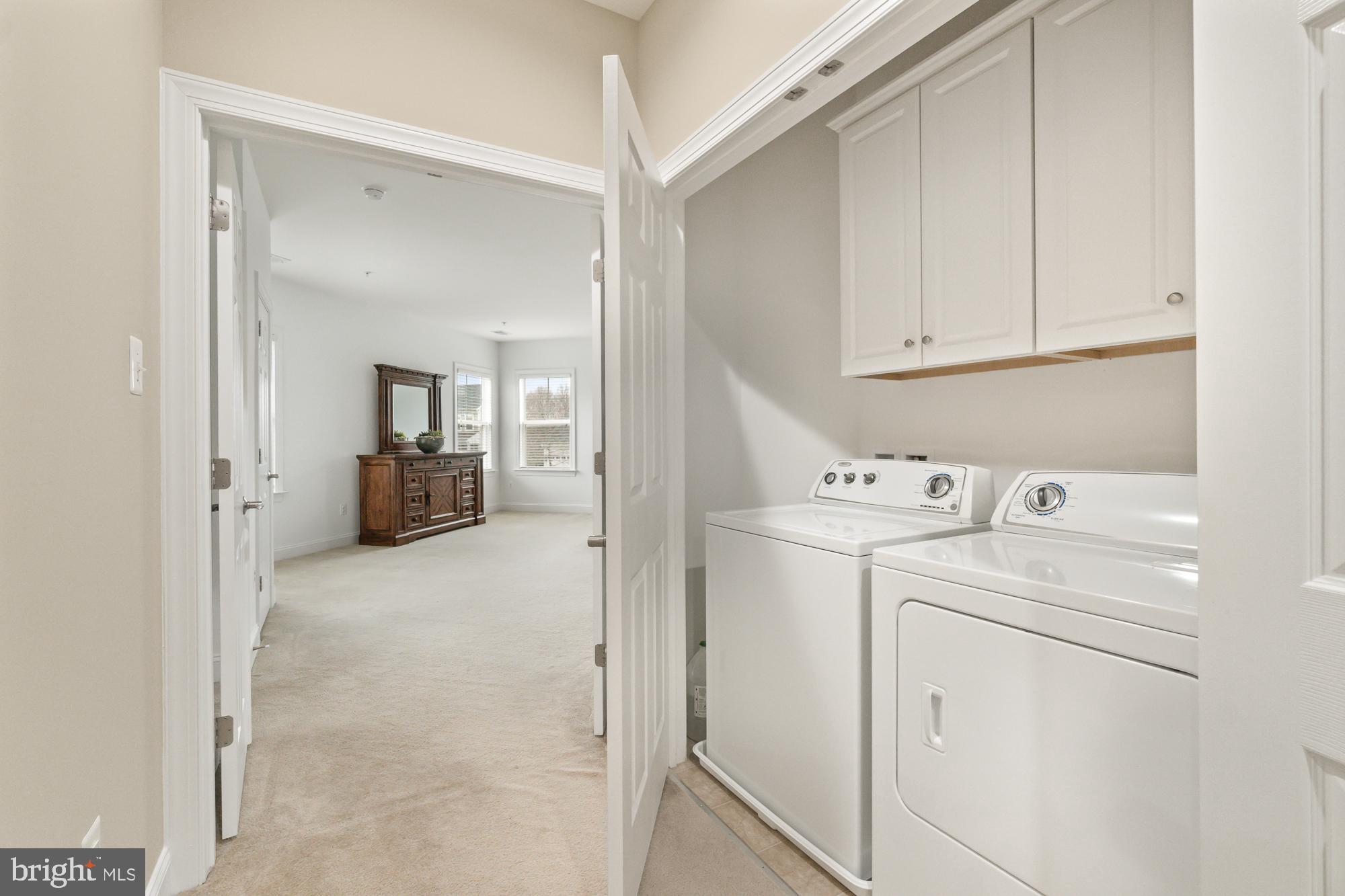 17914 Dr Walling Road Poolesville, MD 20837 - Photo 53 of 86 Upstairs laundry