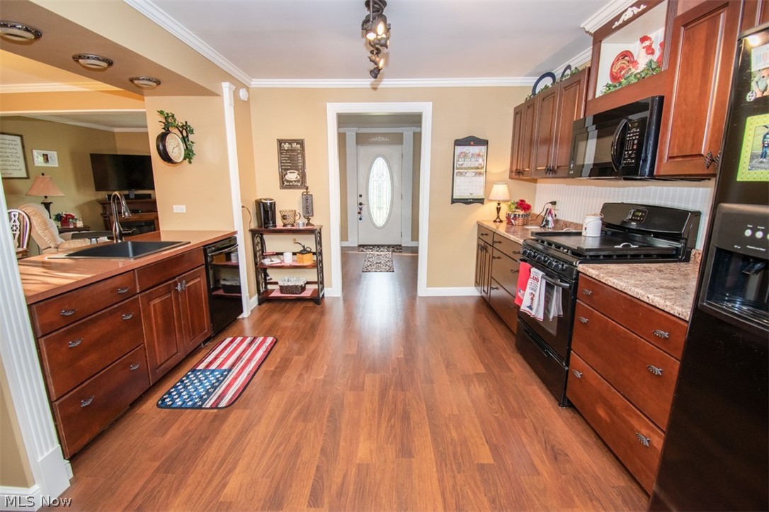 6381 Fairview Road Austintown, OH 44515 - Photo 2 of 35 Gallery Image 2