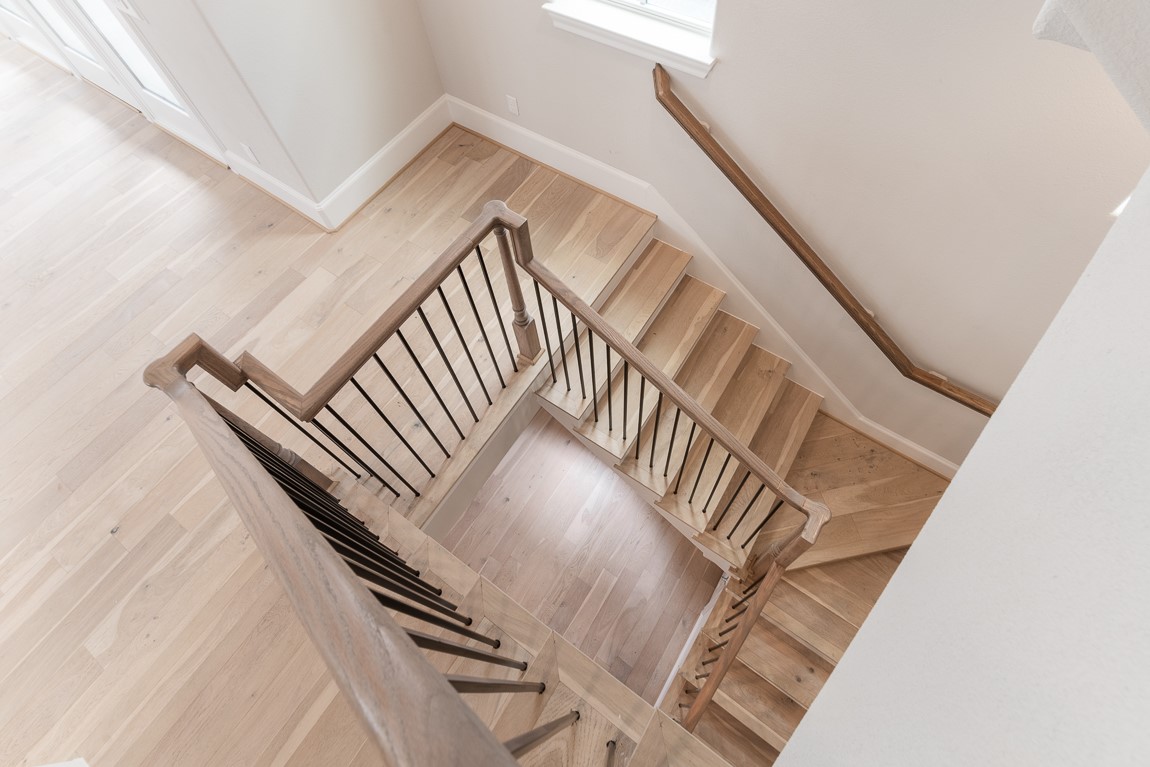 819 Bringhurst Street Houston, TX 77020 - Photo 2 of 17 a view of entryway