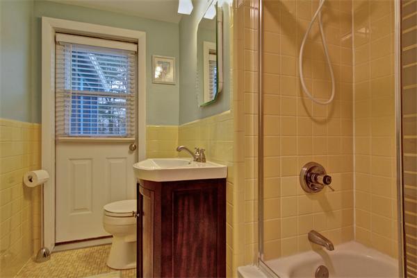 5 Bellwood Road Framingham, MA 01701 - Photo 21 of 28 Gallery Image 21