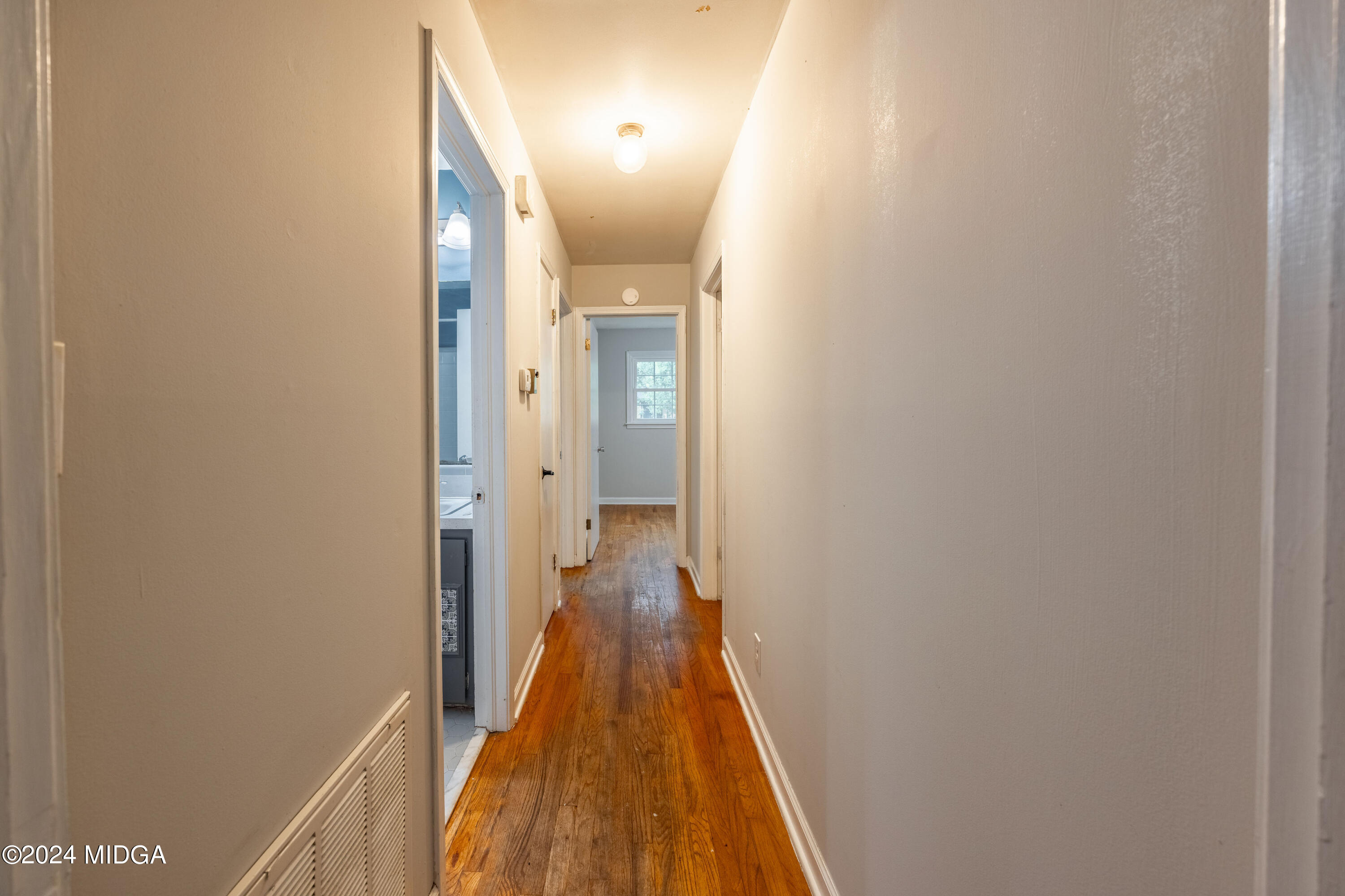 101 Ridgedale Drive Warner Robins, GA 31088 - Photo 14 of 24 Hallway_101Ridgedale