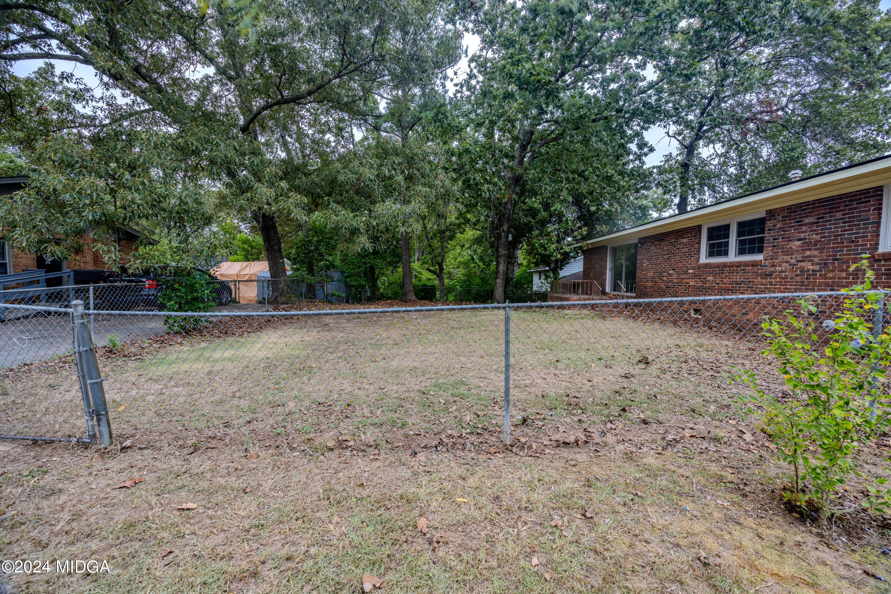101 Ridgedale Drive Warner Robins, GA 31088 - Photo 3 of 24 BackYard_101Ridgedale