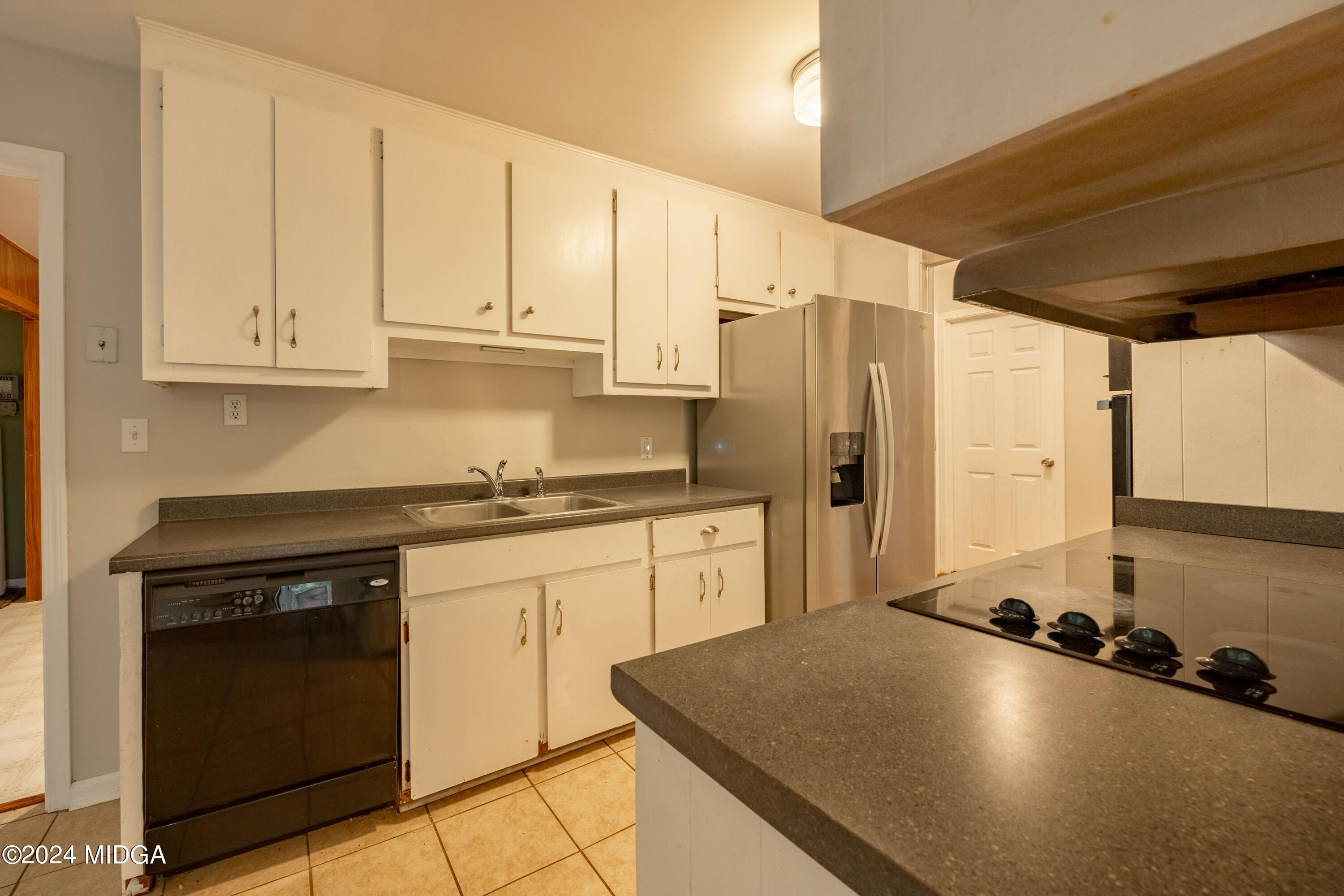 101 Ridgedale Drive Warner Robins, GA 31088 - Photo 6 of 24 Kitchen_101Ridgedale-2