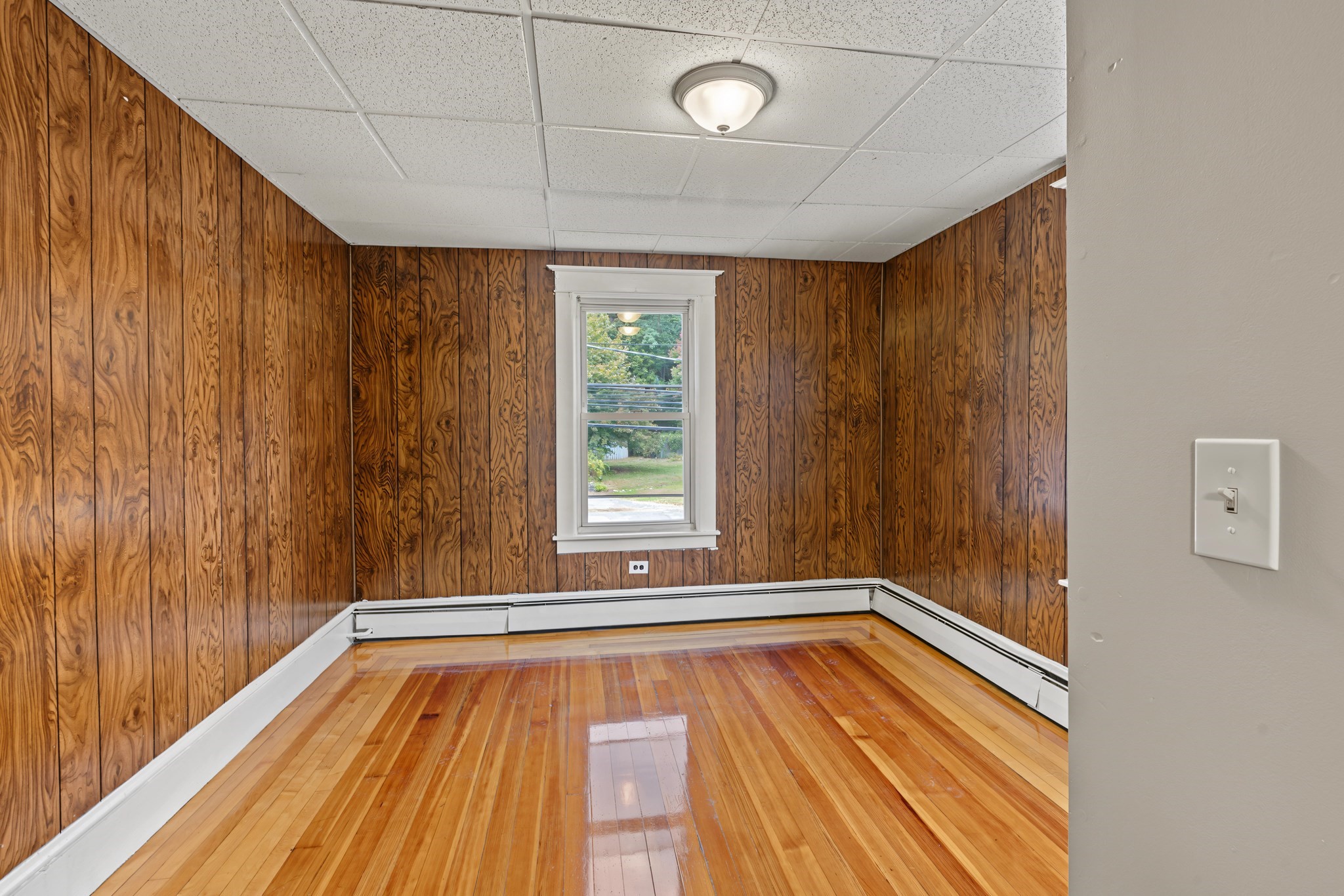 906 Main Street, Unit 2 Holyoke, MA 01040 - Photo 9 of 12 Gallery Image 9