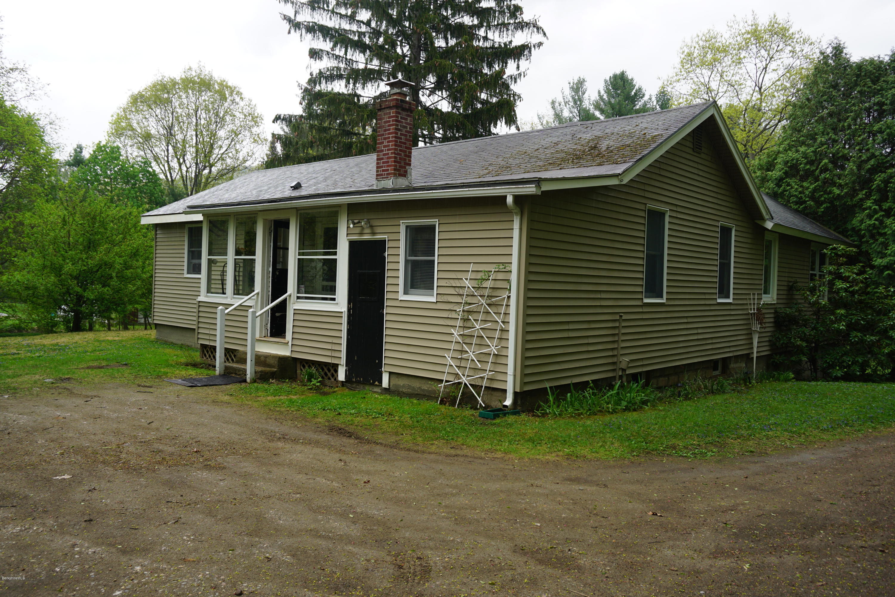 61 Old State Road Lanesborough, MA 01224 - Photo 3 of 16 Back & driveway