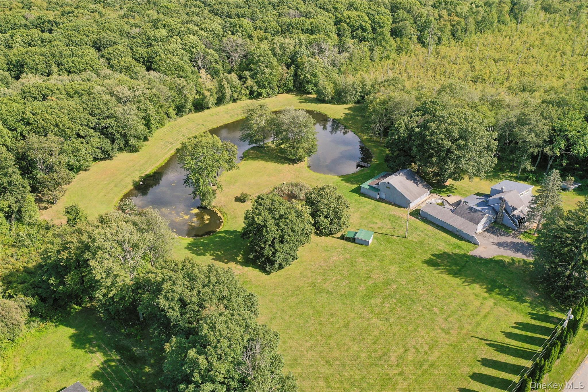 89 Deer Pond Road Verbank, NY 12585 - Photo 2 of 40